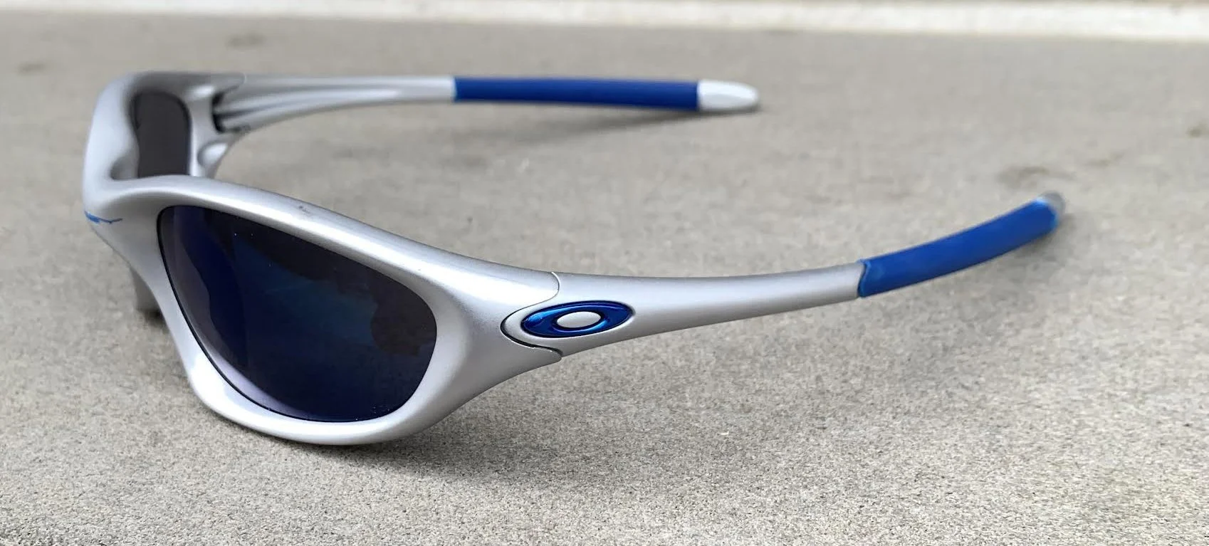 Oakley XX 5.56 Silver/Ice Iridium Sunglasses — RootsBK